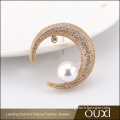 China Supplier Nickle Lead Free White CZ Micro Pave Cooper Alloy Brooch Austrian Crystal Pearl Half Moon Brooch Pin